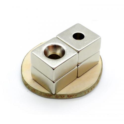 Square NdFeb Magnet with countersunk hole